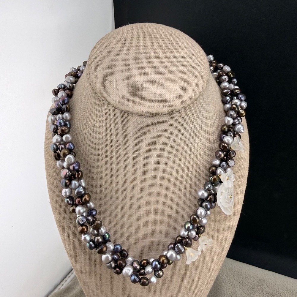 Beaded‎ Pearl Necklace Flower Twisted 18"